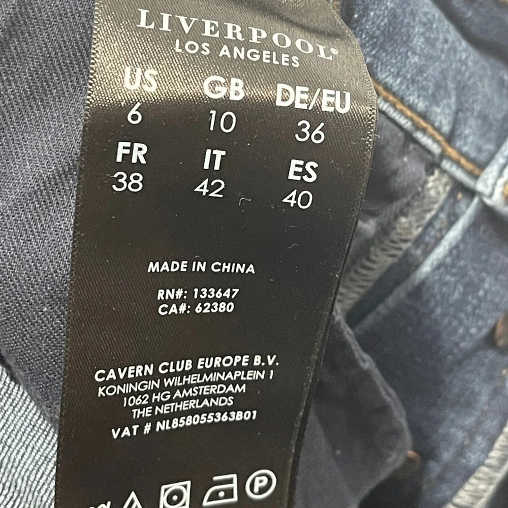 Liverpool Flare Button Fly Frayed Hem Jeans LM4430CH1 Size 6/28 Missoula - Picture 6 of 11